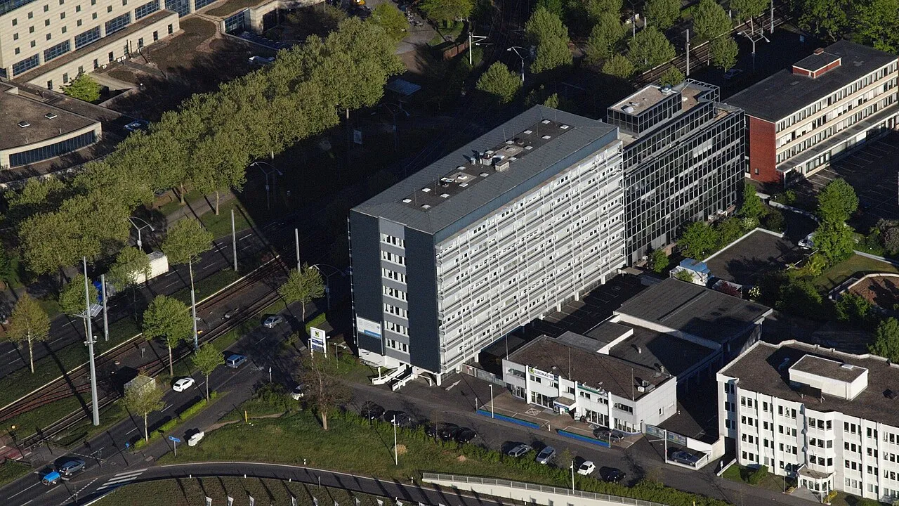 Luchtfoto van het hoofdkantoor van het Duitse cybersecurity-agentschap BSI in Bad Godesberg, Bonn.