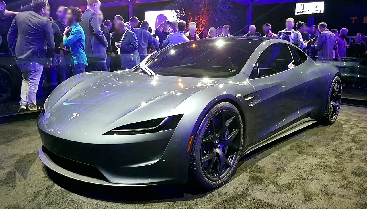 Prototype van de Tesla Roadster, getoond tijdens de lancering in 2017