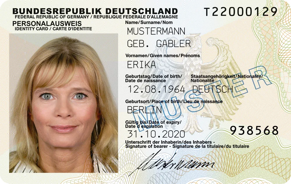 Voorbeeld van een Duits identiteitsbewijs, het document dat de nieuwe digitale portemonnee-app op de smartphone moet nabouwen.